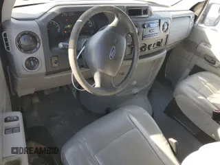 2013 Ford Econoline Cargo Commercial z VIN 1FTNE1EW2DDA76599, wystawiony jako Copart lot #41764135 z przebiegiem 183 955 mil mil oraz Czysty tytuł • Clean title. Historia ofert i sprzedaży dostępna na DreamBid. Obrazek 8.