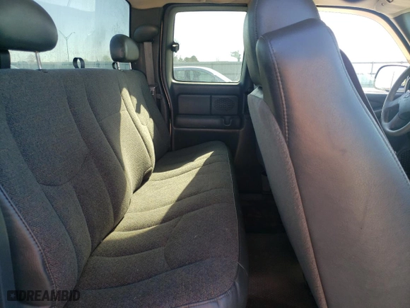2004 Chevrolet Silverado 1500 LS with VIN 2GCEC19T241379481, listed as a Copart auction lot 48915705 with 111,331 mi miles and Salvage Title. Bid and sale history available at carsss.com. Image 11.