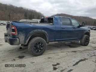 2022 Ram 2500 Big Horn z VIN 3C6UR5ML0NG381738, wystawiony jako Copart lot #49081975 z przebiegiem 19 806 mil mil oraz Szkoda całkowita • Salvage title. Historia ofert i sprzedaży dostępna na DreamBid. Obrazek 3.