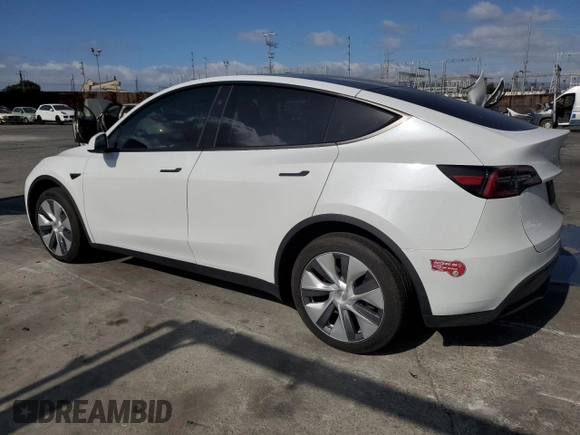 2024 Tesla Model Y Long Range with VIN 7SAYGDEE2RF090540, listed as a Copart auction lot 56684505 with 18,261 mi miles and Salvage title. Bid and sale history available at DreamBid. Image 2.