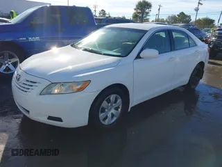 2008 Toyota Camry LE with VIN 4T1BE46K88U752605, listed as a IAAI auction lot 40771716 with 222,600 mi miles. Bid and sale history available at carsss.com. Image 2.