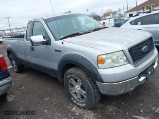 2005 Ford F-150 XL with VIN 1FTRF12W85NC00664, listed as a IAAI auction lot 42046282 with 167,105 mi miles. Bid and sale history available at carsss.com. Image 1.