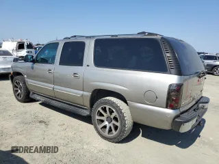 2003 Chevrolet Suburban LT with VIN 3GNEC16T43G178599, listed as a Copart auction lot 62705424 with 227,663 mi miles and Salvage Title. Bid and sale history available at carsss.com. Image 2.