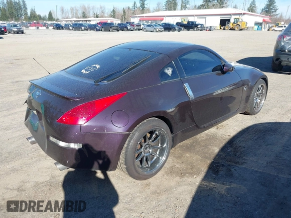 2008 Nissan 350Z with VIN JN1BZ34D98M701978, listed as a IAAI auction lot 41705506 with 114,301 mi miles. Bid and sale history available at carsss.com. Image 4.