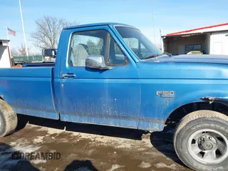 1993 Ford F-150 with VIN 2FTDF15YXPCB40600, listed as a IAAI auction lot 41405749 with 1 mi miles. Bid and sale history available at carsss.com. Image 12.