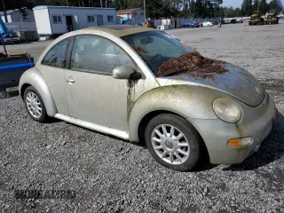 2004 Volkswagen New Beetle Coupe GLS with VIN 3VWCK31C74M423644, listed as a Copart auction lot 73349914 with 239,664 mi miles and Clean Title. Bid and sale history available at carsss.com. Image 4.