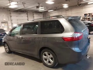 2015 Toyota Sienna LE AAS with VIN 5TDKK3DC6FS652281, listed as a IAAI auction lot 41891750 with 150,162 mi miles. Bid and sale history available at carsss.com. Image 14.