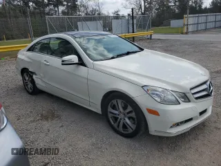 2011 Mercedes-Benz E-Class E 350 with VIN WDDKJ5GB1BF102956, listed as a Copart auction lot 48803165 with 143,288 mi miles and Salvage Title. Bid and sale history available at carsss.com. Image 4.
