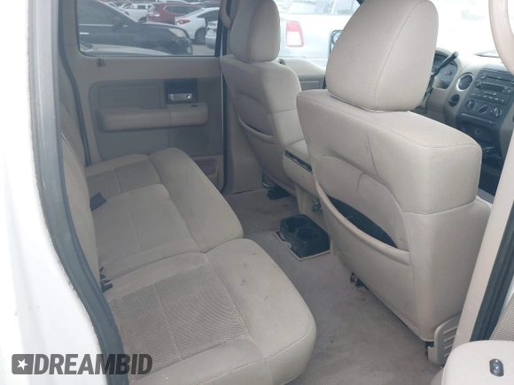 2006 Ford F-150 XLT with VIN 1FTPW12V96FB26374, listed as a IAAI auction lot 41852724 with 206,874 mi miles. Bid and sale history available at carsss.com. Image 8.