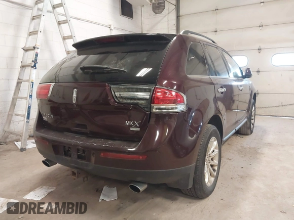 2011 Lincoln MKX with VIN 2LMDJ8JK5BBJ01386, listed as a IAAI auction lot 41983894 with 160,608 mi miles. Bid and sale history available at carsss.com. Image 6.