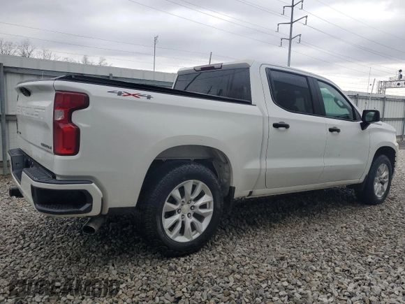 2019 Chevrolet Silverado 1500 Custom with VIN 1GCPYBEH3KZ371606, listed as a Copart auction lot 49652195 with 100,032 mi miles and Clean Title. Bid and sale history available at DreamBid. Image 3.
