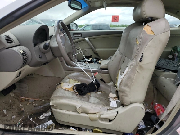 2003 Infiniti G35 w/Leather z VIN JNKCV54E53M201132, wystawiony jako Copart lot #56076775 z przebiegiem 174 657 mil mil oraz Szkoda całkowita • Salvage title. Historia ofert i sprzedaży dostępna na DreamBid. Obrazek 7.