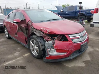 2011 Chevrolet Volt with VIN 1G1RD6E40BU103692, listed as a IAAI auction lot 42206339 with 9,621 mi miles and . Bid and sale history available at carsss.com. Image 1.
