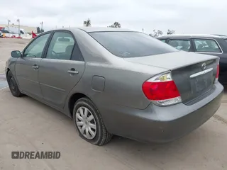 2006 Toyota Camry STD with VIN 4T1BE32K46U680668, listed as a IAAI auction lot 42205981 with 163,277 mi miles. Bid and sale history available at carsss.com. Image 3.