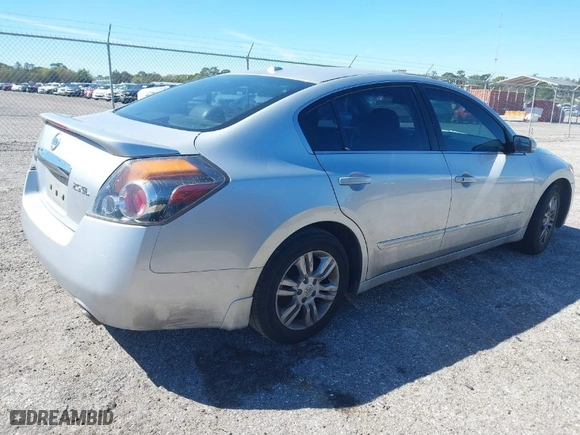2010 Nissan Altima 2.5 S with VIN 1N4AL2AP9AN413175, listed as a IAAI auction lot 41809822 with 228,925 mi miles. Bid and sale history available at carsss.com. Image 4.