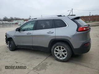 2015 Jeep Cherokee Latitude with VIN 1C4PJLCS7FW539800, listed as a Copart auction lot 53125525 with 127,825 mi miles and Clean Title. Bid and sale history available at carsss.com. Image 2.