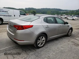 2013 Kia Optima EX z VIN 5XXGN4A75DG168207, wystawiony jako Copart lot #59992435 z przebiegiem 147 298 mil mil oraz Czysty tytuł • Clean title. Historia ofert i sprzedaży dostępna na DreamBid. Obrazek 3.