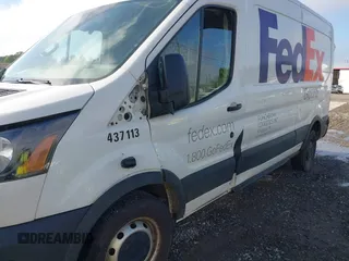 2020 Ford Transit Cargo z VIN 1FTBR1C87LKA51039, wystawiony jako IAAI lot #42212523 z przebiegiem 183 020 mil mil oraz . Historia ofert i sprzedaży dostępna na DreamBid. Obrazek 6.