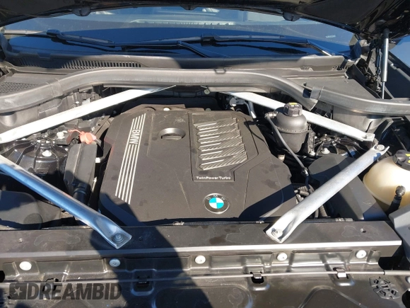 2019 BMW X5 xDrive40i with VIN 5UXCR6C57KLL08098, listed as a IAAI auction lot 41877557 with 52,980 mi miles and . Bid and sale history available at DreamBid. Image 10.