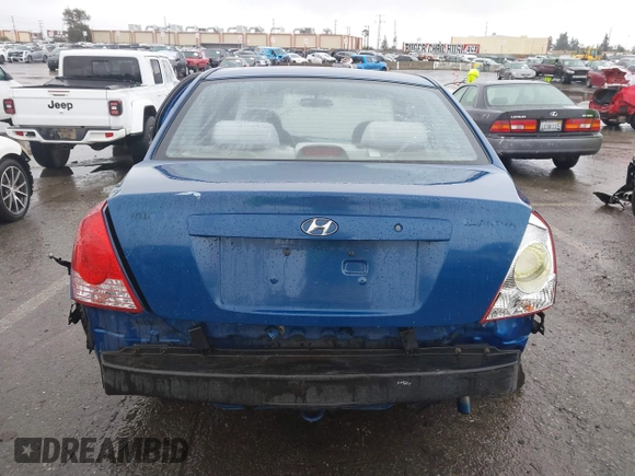 2005 Hyundai Elantra GLS z VIN KMHDN46D35U925338, wystawiony jako IAAI lot #41563165 z przebiegiem 88 776 mil mil oraz . Historia ofert i sprzedaży dostępna na DreamBid. Obrazek 17.