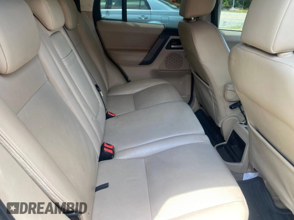 2009 Land Rover LR2 HSE with VIN SALFR24NX9H121417, listed as a Copart auction lot 64680035 with 200,718 mi miles and Clean title. Bid and sale history available at DreamBid. Image 6.