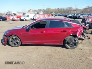 2022 Kia K5 GT-Line z VIN 5XXG64J22NG150511, wystawiony jako IAAI lot #42062735 z przebiegiem 32 223 mil mil oraz . Historia ofert i sprzedaży dostępna na DreamBid. Obrazek 14.