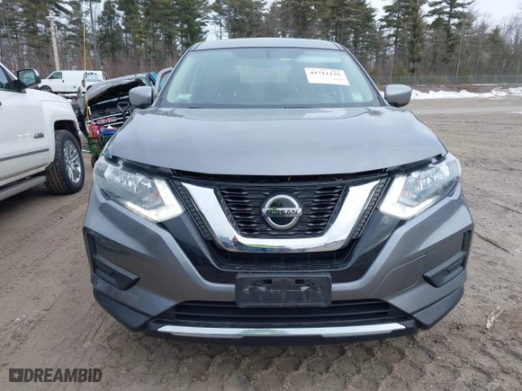 2018 Nissan Rogue SV with VIN KNMAT2MV7JP579770, listed as a IAAI auction lot 41711131 with 85,406 mi miles. Bid and sale history available at carsss.com. Image 13.