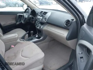 2007 Toyota RAV4 with VIN JTMBD33V276052548, listed as a IAAI auction lot 41355419 with 181,165 mi miles. Bid and sale history available at carsss.com. Image 5.