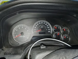 2005 GMC Envoy SLT with VIN 1GKDT13SX52287052, listed as a Copart auction lot 44387855 with 0 mi miles and Salvage Title. Bid and sale history available at carsss.com. Image 9.