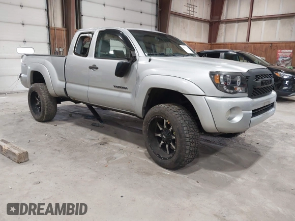 2009 Toyota Tacoma with VIN 5TEUU42N39Z608517, listed as a IAAI auction lot 42023414 with 162,133 mi miles. Bid and sale history available at carsss.com. Image 1.