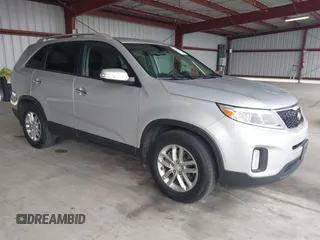 2015 Kia Sorento LX with VIN 5XYKT4A64FG589597, listed as a IAAI auction lot 42068816 with 107,948 mi miles. Bid and sale history available at carsss.com. Image 1.