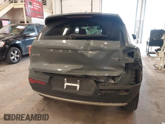2021 Volvo XC40 Momentum z VIN YV4162UK3M2416447, wystawiony jako IAAI lot #41923981 z przebiegiem 28 654 mil mil oraz . Historia ofert i sprzedaży dostępna na DreamBid. Obrazek 17.