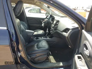 2015 Jeep Cherokee Limited with VIN 1C4PJMDS5FW649720, listed as a IAAI auction lot 42046740 with 158,147 mi miles. Bid and sale history available at carsss.com. Image 5.