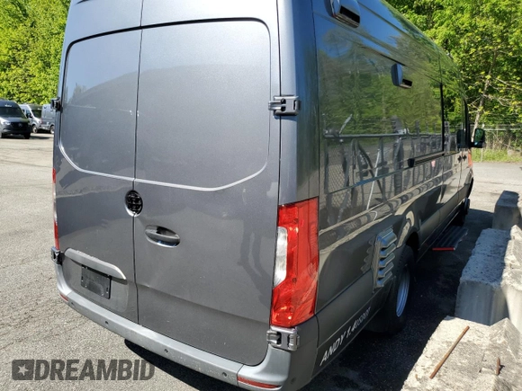 2021 Mercedes-Benz Sprinter with VIN W1W9ED3YXMT074679, listed as a Copart auction lot 53903804 with 17,802 mi miles and Clean Title. Bid and sale history available at DreamBid. Image 4.