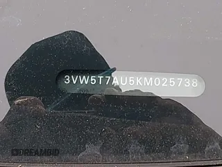 2019 Volkswagen GTI S с VIN 3VW5T7AU5KM025738, выставлен на аукционе IAAI как лот 42246345 с пробегом 24 563 миль миль и . История ставок и продаж доступна на DreamBid. Изображение 17.