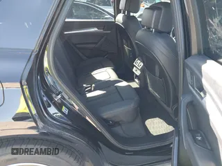 2020 Audi Q5 Premium with VIN WA1ANAFY4L2088840, listed as a IAAI auction lot 41392034 with 33,501 mi miles and . Bid and sale history available at DreamBid. Image 8.