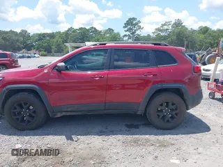 2017 Jeep Cherokee Trailhawk L Plus с VIN 1C4PJMBS4HD217640, выставлен на аукционе IAAI как лот 42546332 с пробегом 58 141 миль миль и . История ставок и продаж доступна на DreamBid. Изображение 14.
