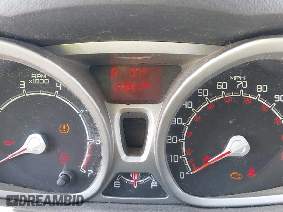 2011 Ford Fiesta SE z VIN 3FADP4BJ6BM121924, wystawiony jako IAAI lot #42453787 z przebiegiem 153 691 mil mil oraz . Historia ofert i sprzedaży dostępna na DreamBid. Obrazek 7.