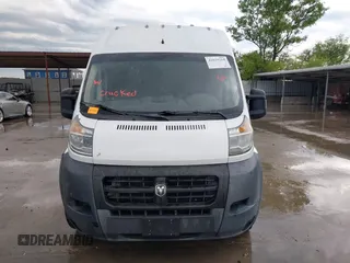 2017 Ram ProMaster Cargo z VIN 3C6TRVDG0HE510415, wystawiony jako IAAI lot #42039265 z przebiegiem 183 670 mil mil oraz . Historia ofert i sprzedaży dostępna na DreamBid. Obrazek 12.