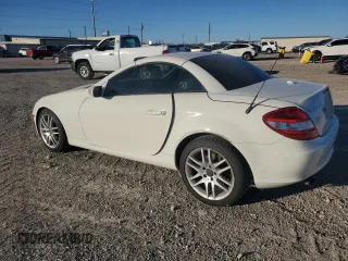 2007 Mercedes-Benz SLK-Class 3.0L with VIN WDBWK54F27F163187, listed as a Copart auction lot 80689934 with 183,188 mi miles and Salvage Title. Bid and sale history available at carsss.com. Image 2.