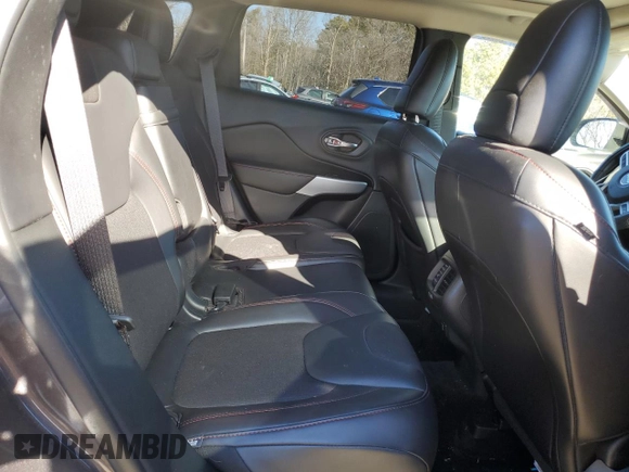 2018 Jeep Cherokee Trailhawk with VIN 1C4PJMBB9JD548008, listed as a Copart auction lot 43076075 with 61,906 mi miles and Salvage title. Bid and sale history available at DreamBid. Image 11.