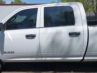 2022 Ram 2500 Tradesman with VIN 3C6UR5HJ5NG202232, listed as a IAAI auction lot 42069847 with 93,426 mi miles. Bid and sale history available at carsss.com. Image 14.