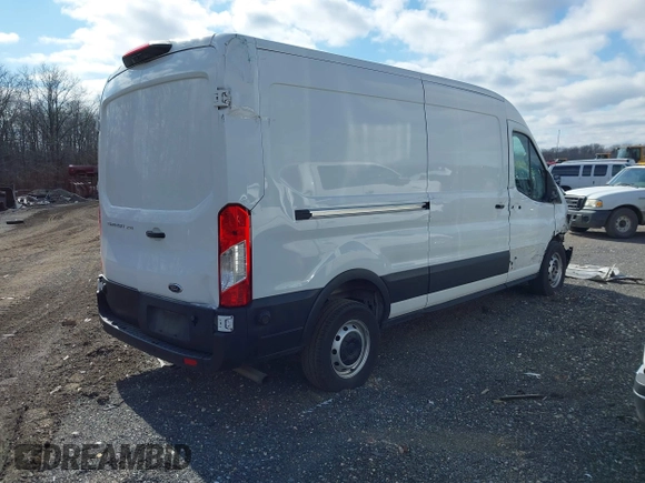 2020 Ford Transit Cargo with VIN 1FTBR1C85LKA13051, listed as a IAAI auction lot 41441966 with 81,863 mi miles and . Bid and sale history available at DreamBid. Image 4.