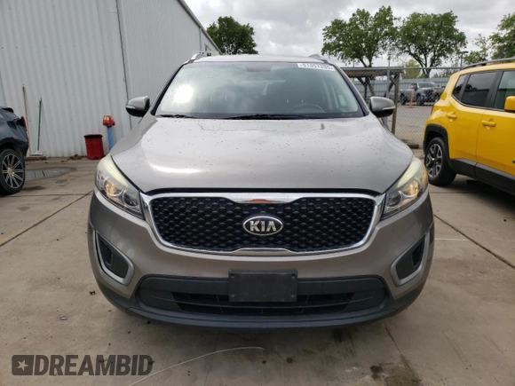 2016 Kia Sorento LX with VIN 5XYPG4A35GG049063, listed as a Copart auction lot 51451395 with 139,192 mi miles and Salvage Title. Bid and sale history available at carsss.com. Image 5.
