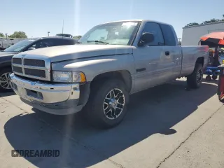 1998 Dodge 2500 z VIN 1B7KC236XWJ220051, wystawiony jako Copart lot #56236955 z przebiegiem 246 301 mil mil oraz Szkoda całkowita • Salvage title. Historia ofert i sprzedaży dostępna na DreamBid. Obrazek 1.