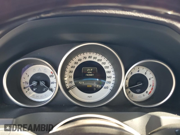 2014 Mercedes-Benz E 350 with VIN WDDKJ5KB3EF228182, listed as a Copart auction lot 54079535 with 143,481 mi miles and Salvage Title. Bid and sale history available at DreamBid. Image 9.