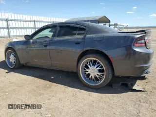 2015 Dodge Charger SXT z VIN 2C3CDXHG3FH800988, wystawiony jako Copart lot #54221905 z przebiegiem 134 098 mil mil oraz Szkoda całkowita • Salvage title. Historia ofert i sprzedaży dostępna na DreamBid. Obrazek 2.