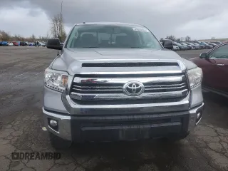 2017 Toyota Tundra SR z VIN 5TFUY5F18HX597005, wystawiony jako Copart lot #43058665 z przebiegiem 58 090 mil mil oraz Szkoda całkowita • Salvage title. Historia ofert i sprzedaży dostępna na DreamBid. Obrazek 5.