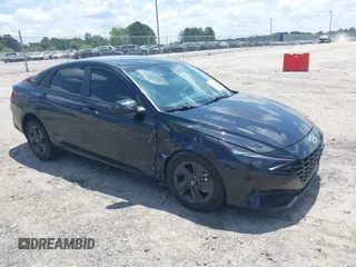 2023 Hyundai Elantra SEL z VIN KMHLM4AG1PU371283, wystawiony jako IAAI lot #42639723 z przebiegiem 21 658 mil mil oraz . Historia ofert i sprzedaży dostępna na DreamBid. Obrazek 1.