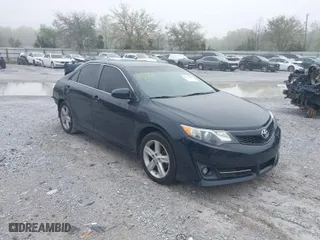 2014 Toyota Camry L with VIN 4T1BF1FK4EU309911, listed as a IAAI auction lot 41919036 with 109,633 mi miles. Bid and sale history available at carsss.com. Image 1.